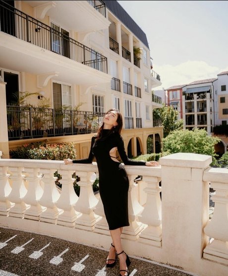 Sharnie Fenn naked pornstar gallery