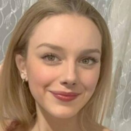 Bihter Tendu nice star gallery