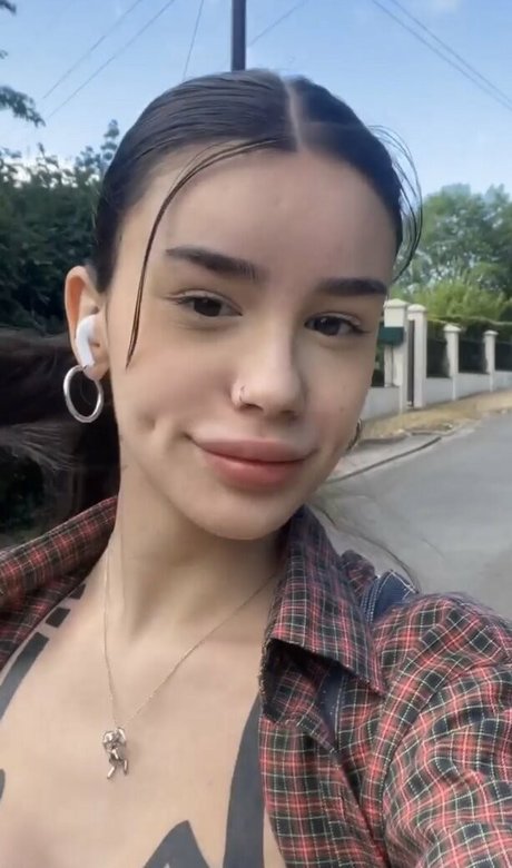 Zeliahxo pornstar galleries