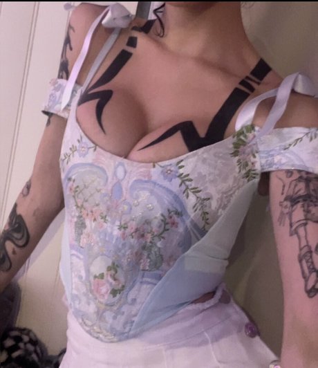 Zeliahxo hot model galleries