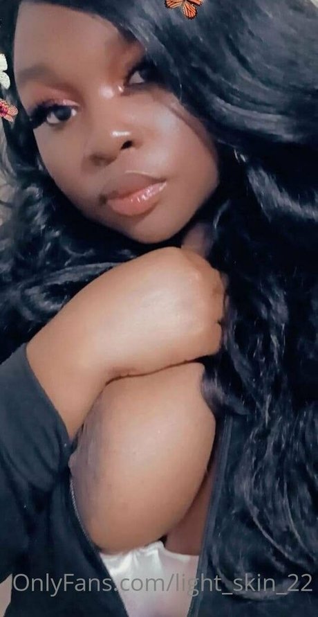 light skin 22 free model pics