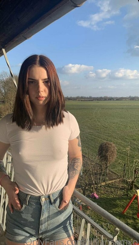 jilliansamxo pornographic model image