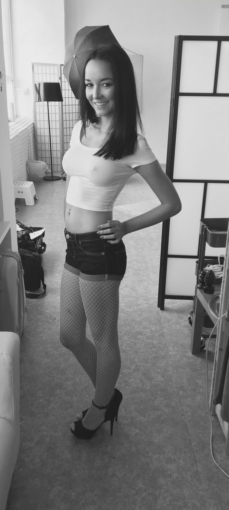 francysbelle model pretty image