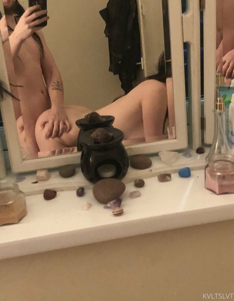 kvltslvt erotic pornstar picture
