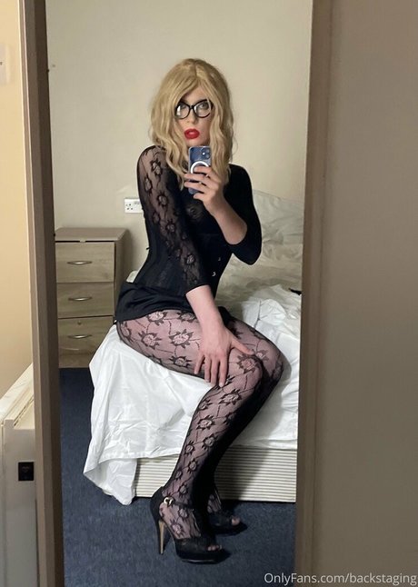 backstaging exclusive star pics