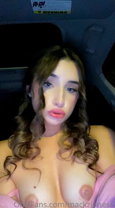 Mackzjoness free model pics
