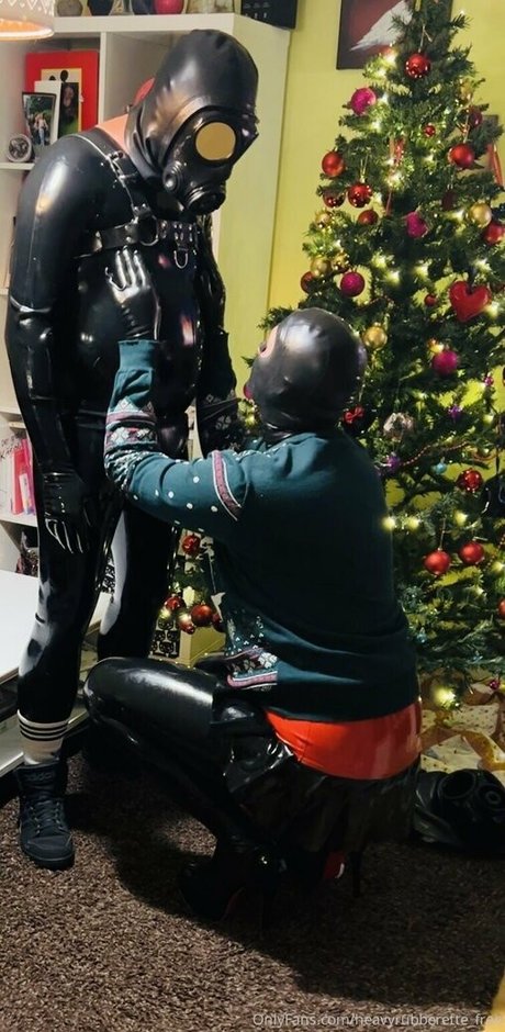 heavyrubberette free best model pic