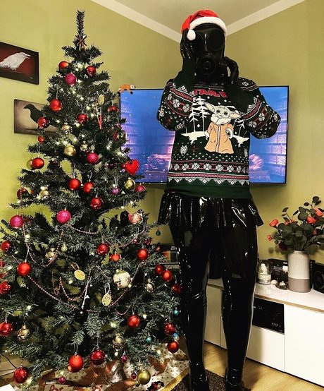 heavyrubberette free exclusive actress pictures