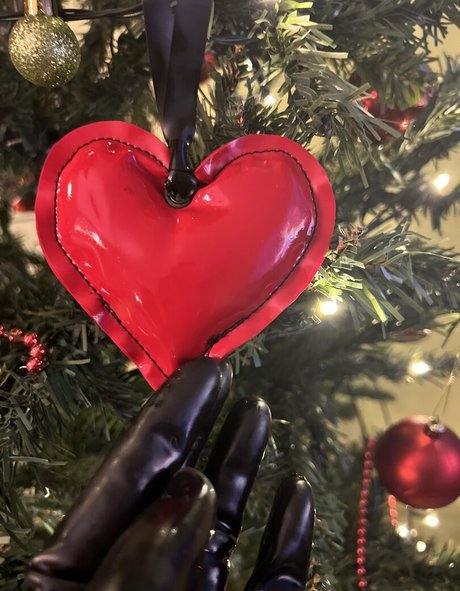 heavyrubberette free star porn picture