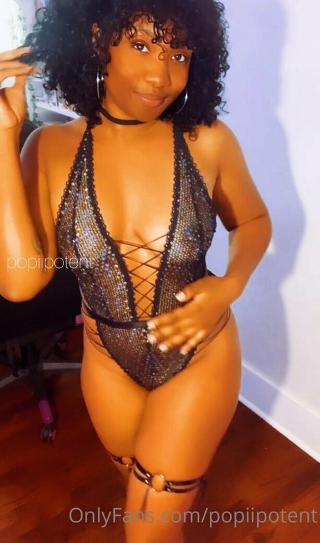 popiipotent model hot galleries