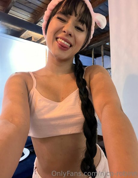 nico robinn free star picture