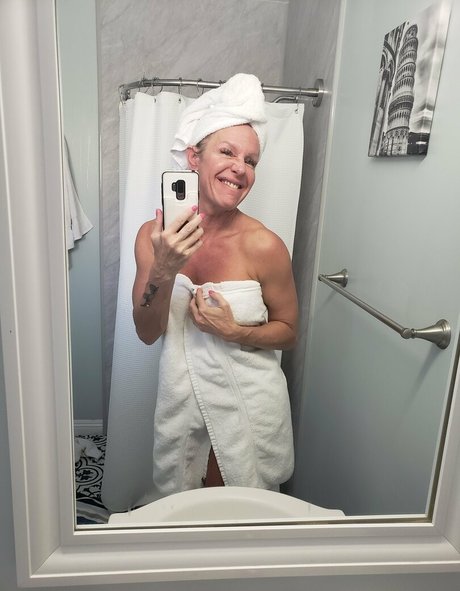 anzee model hot archive