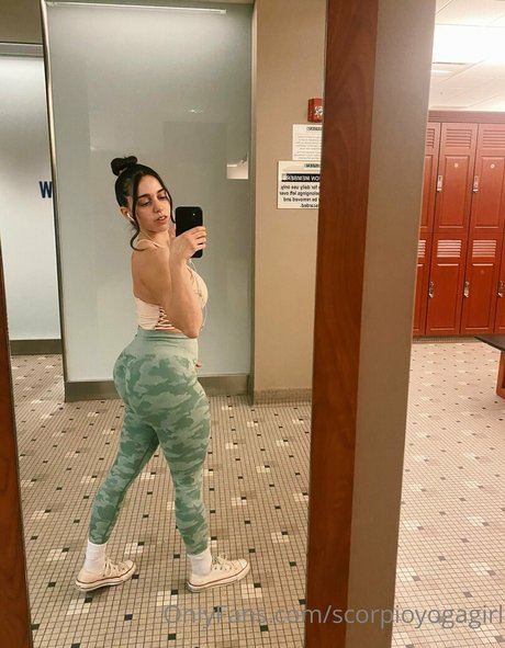 scorpioyogagirl nudes star picture