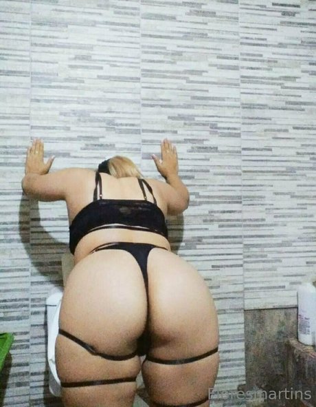 floresmartins pornstar nude pics