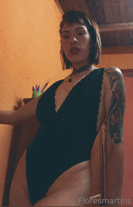 floresmartins model pornographic gallery