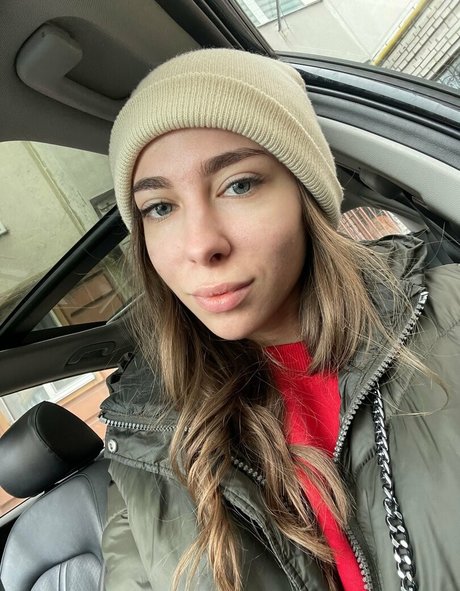 lili babe adult model img