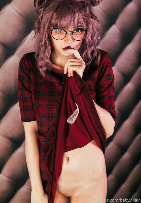 ave ria nude pornstar picture