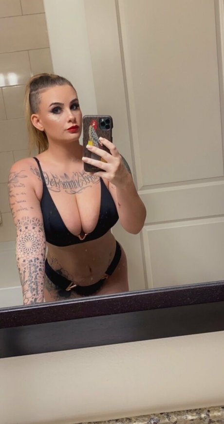 bustybunniforfree pornstar exclusive pic