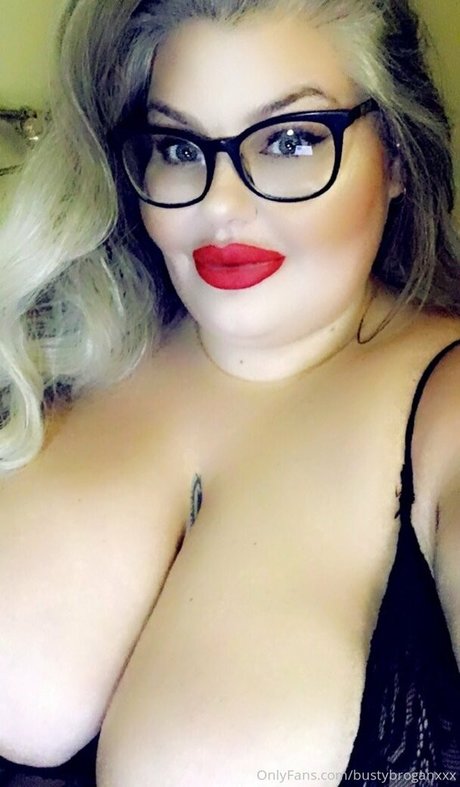 bustybroganxxx model pretty galleries