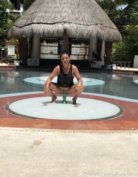 sienarosefree Profile pic