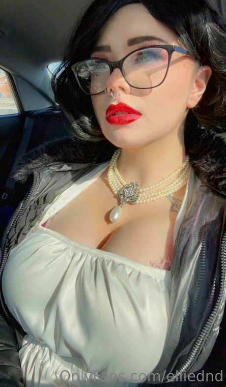 EllieDND actress pics