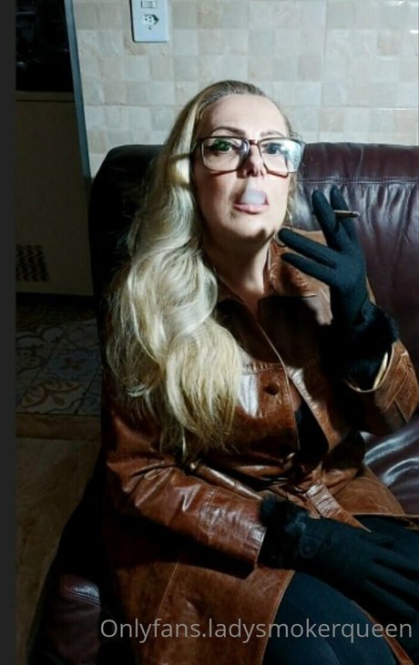 lady smoker queen pornographic star archive