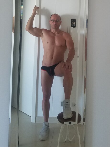 carniwh0re model adult galleries