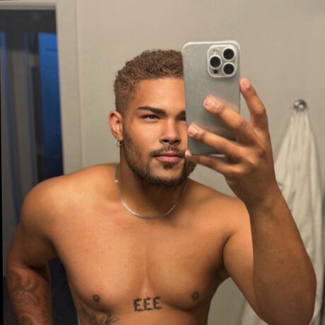 Treih exclusive model picture