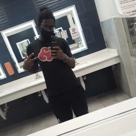 Weapon E pornstar xxx photos