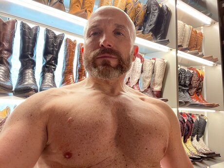 booted mi nyc naked model pics