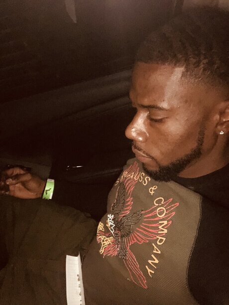 Mr 3N0CH32 model porn gallery