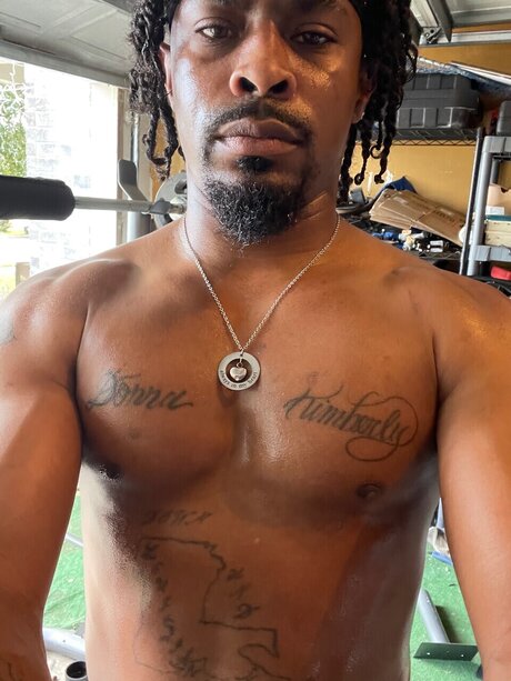 247Twenty pretty model photos