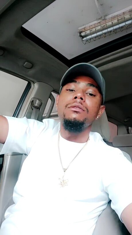 The Gentleman_ pornstar naked image