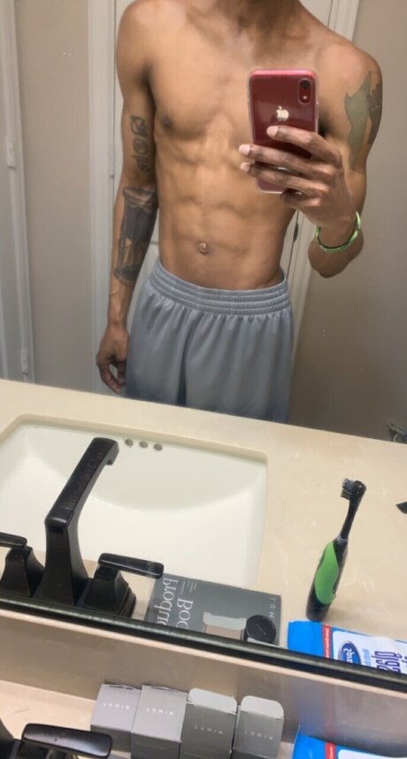 PeanutButterThunder hot model pics