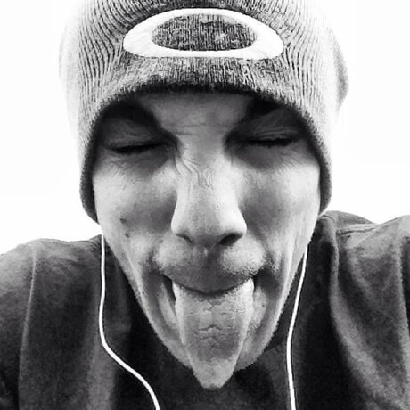 That guy trav nude star photos