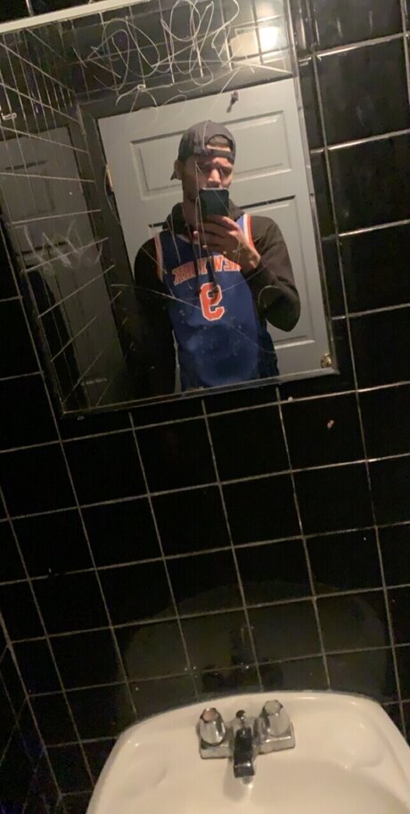 Themandingler best model picture