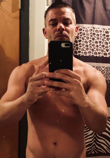 DjPeecho hd pornstar pics