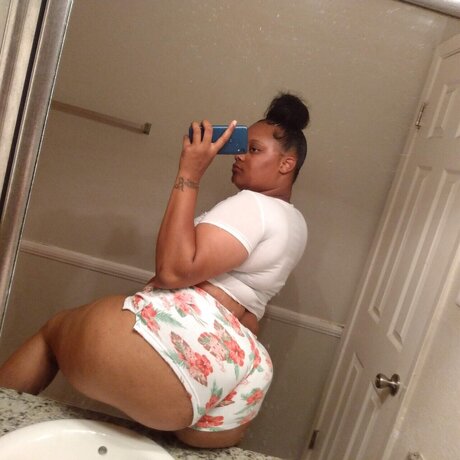 Pinnkyy model pretty galleries