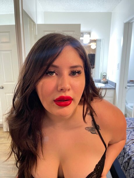 BigbootyJ pornstar top photo