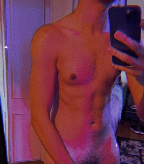 _the kinky twinky_ naked star photos