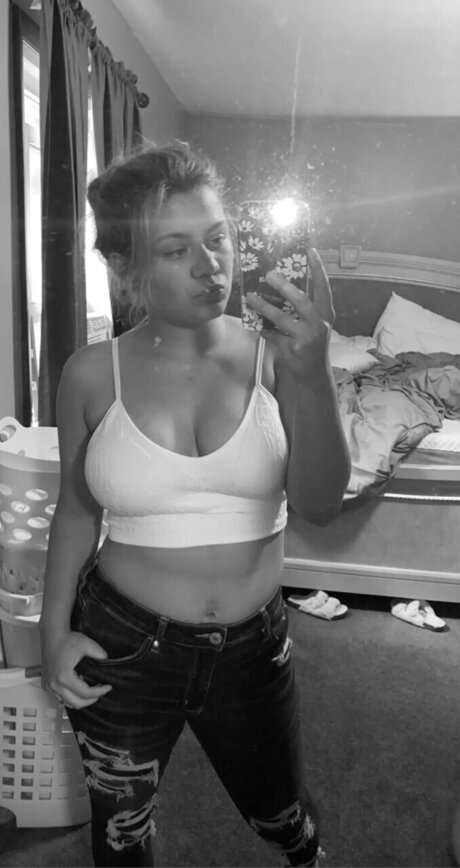 XDelanaX erotic pornstar pics