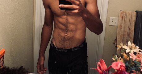 PapiChulo star nude pic