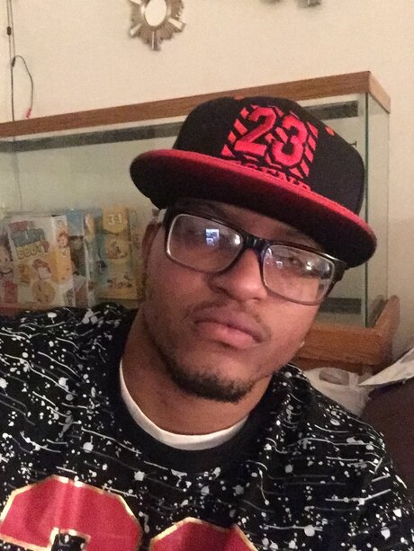 C Grind porn model img