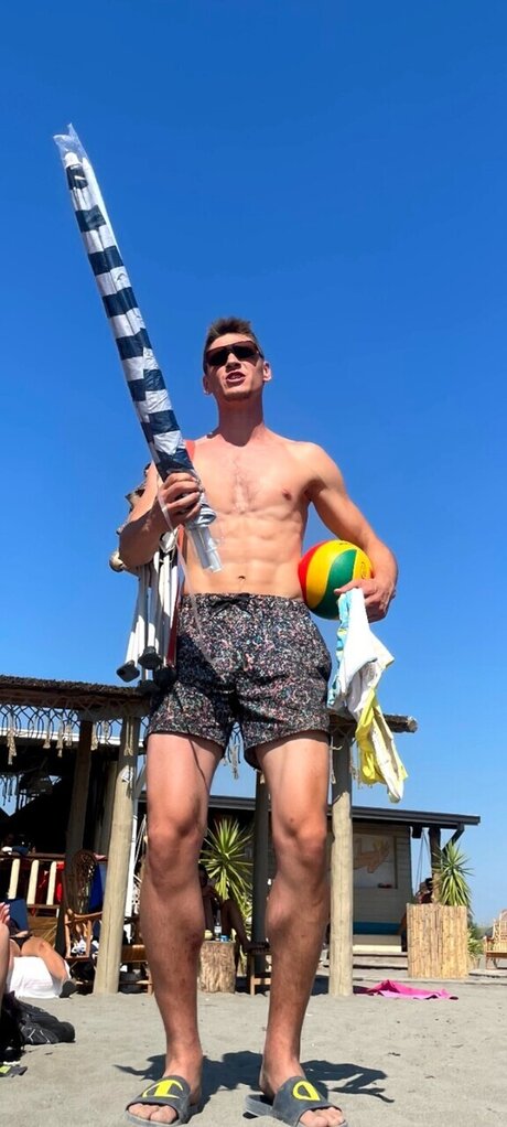 WhitePanter24 star naked images