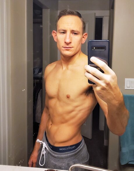 Noah Chambers erotic pornstar image