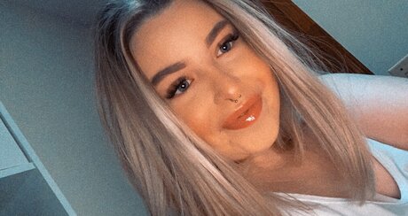 Nurse Nikki_ naked star image