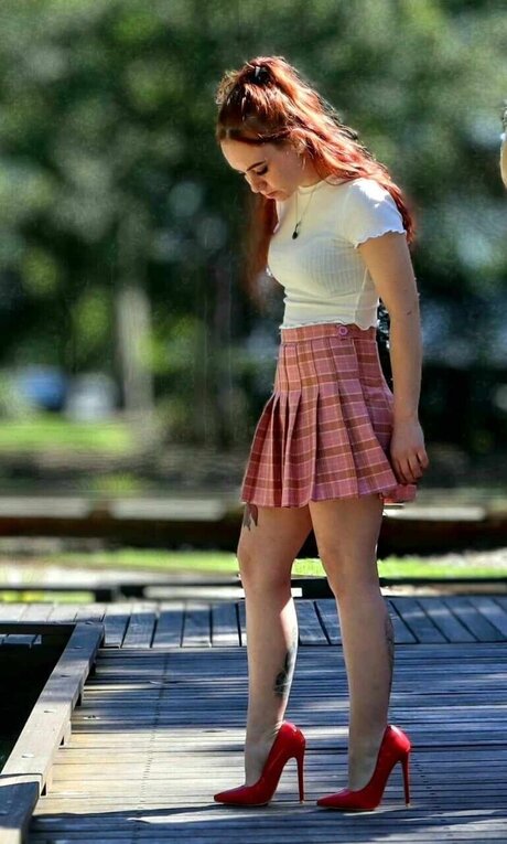 AdventuresFeet model top galleries