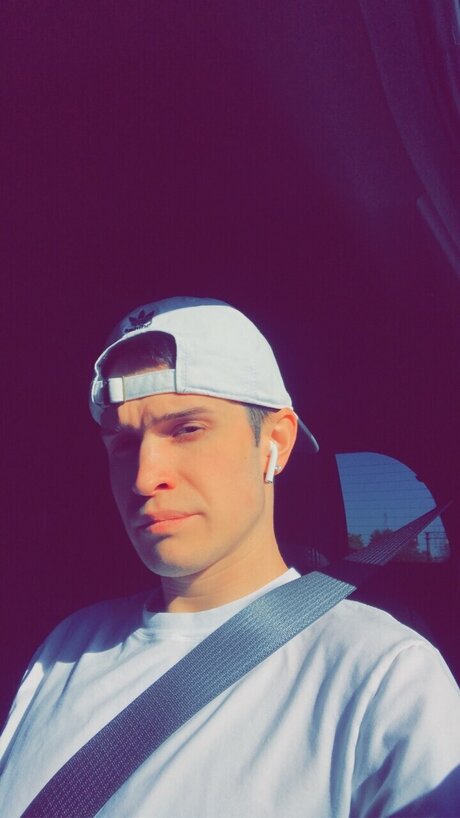 Kenny T porn model photo