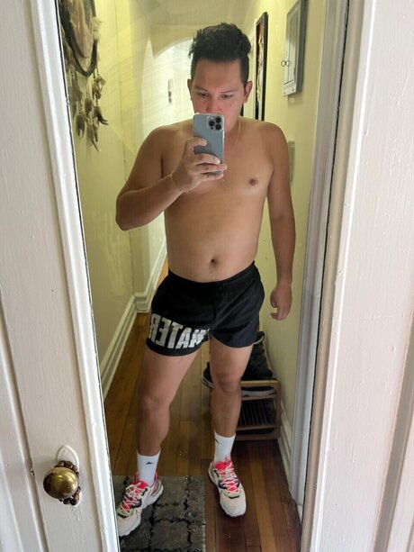 LatinPip pretty pornstar picture