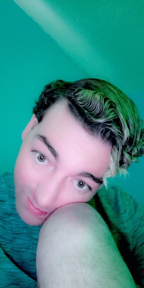 _Love Greg_ art actress photo